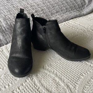 Carlos Santana Black Zip-Up Ankle Boots Size 8.5